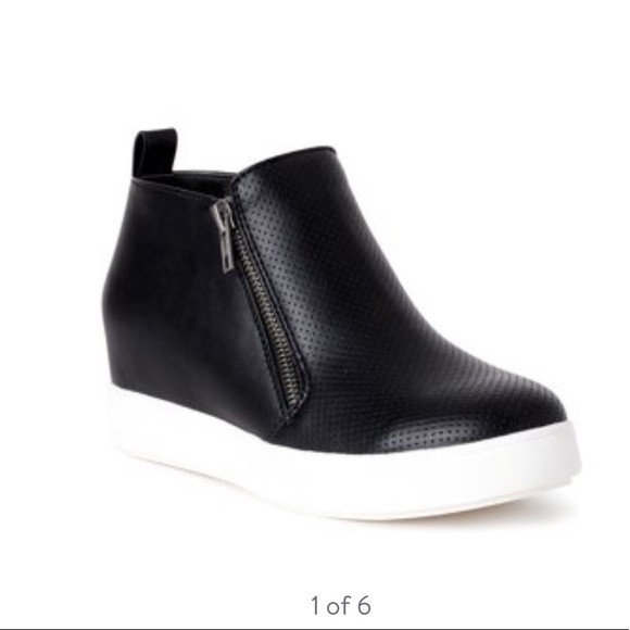 Time and Tru Shoes - Fashion sneakers